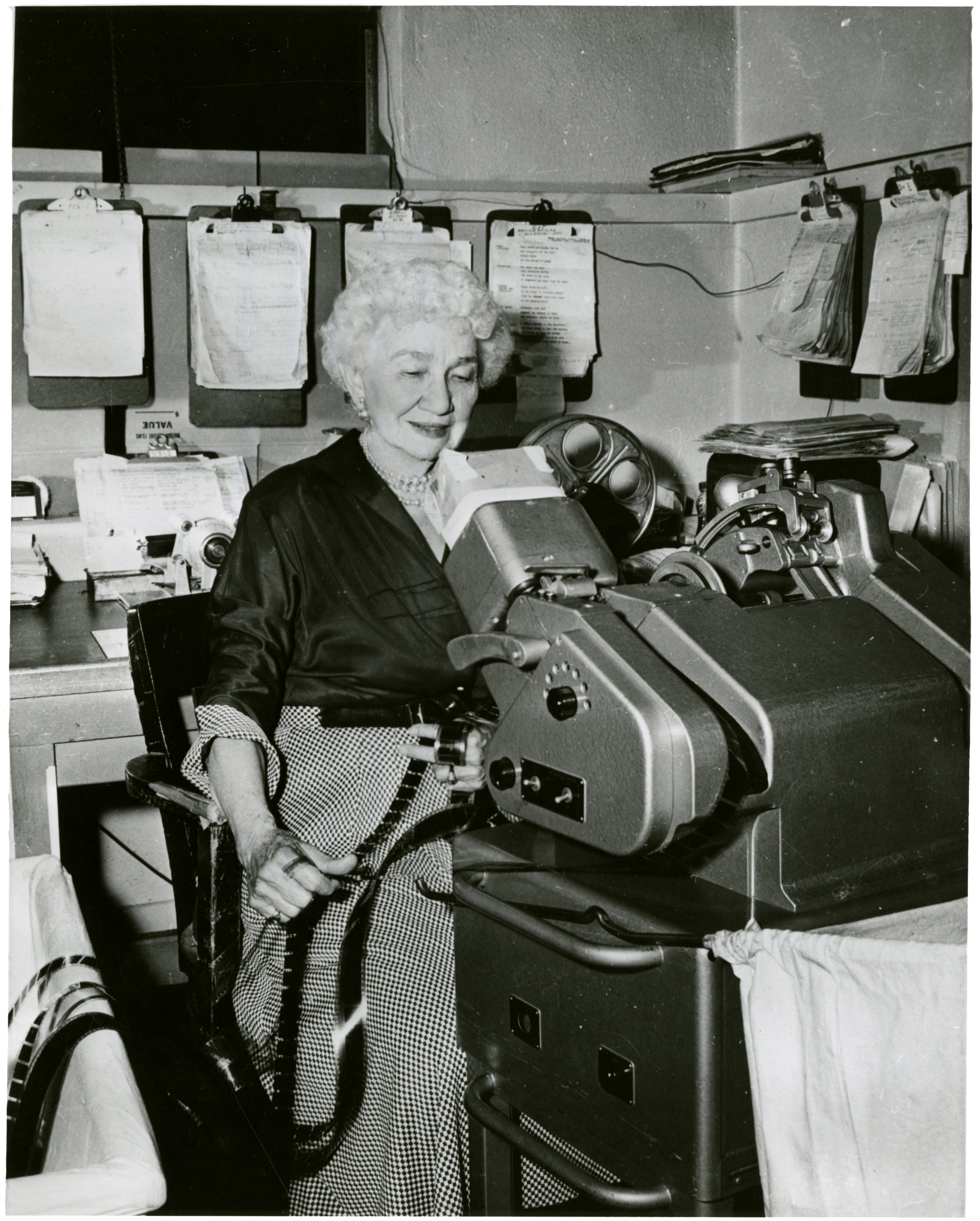 film-editor001-apr57.jpg