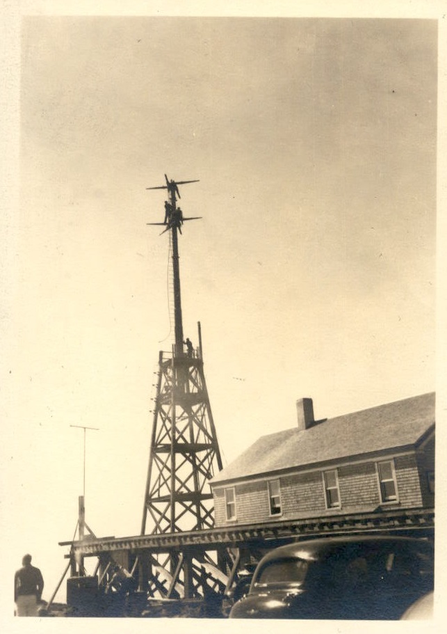 Image of radio tower.