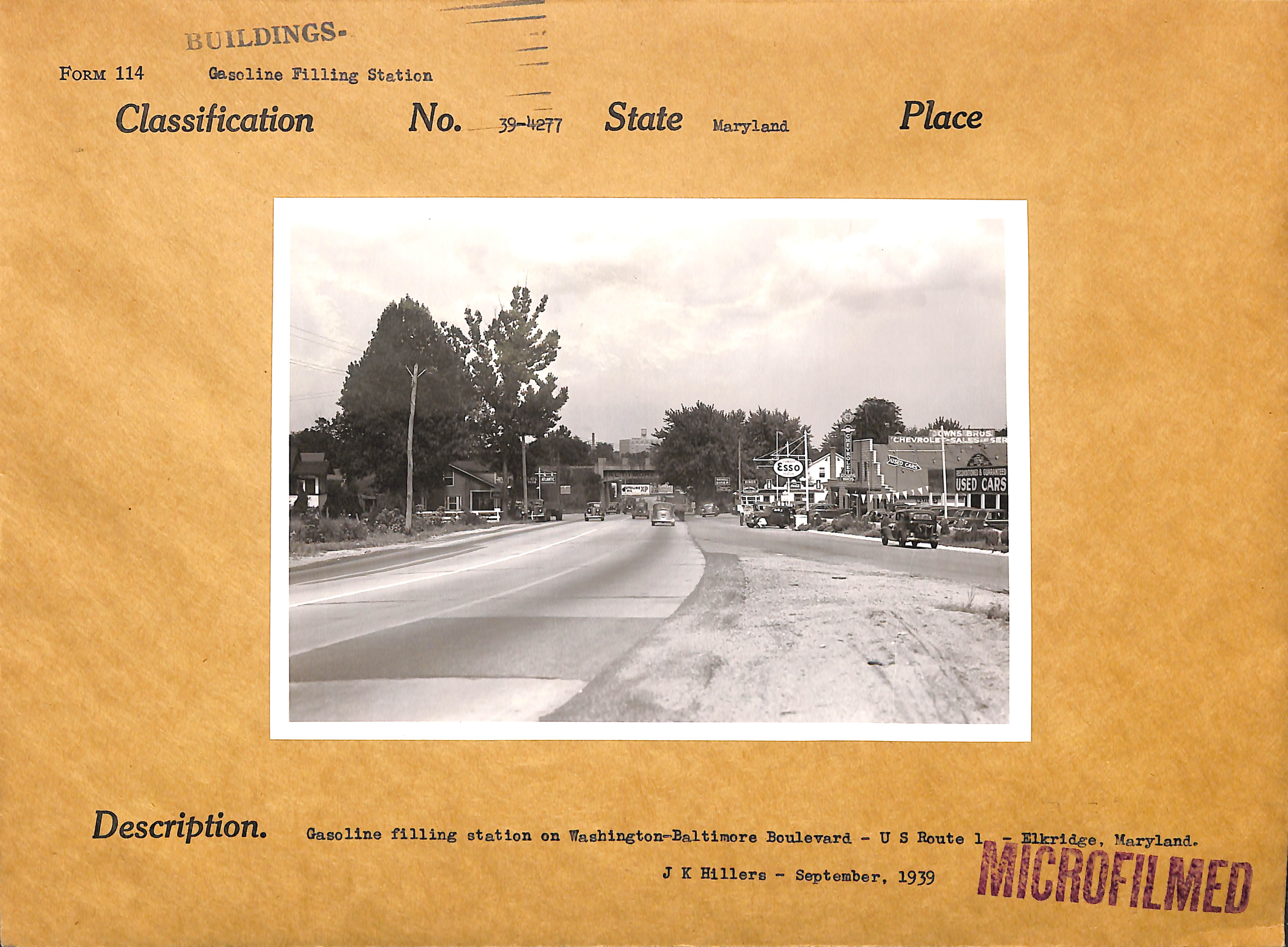 photograph of street scene